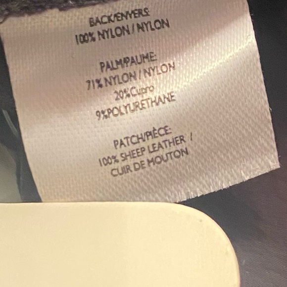 NWT Echo Commuter Quilted Tech Gloves Lightweight Gift Stocking Stuffer - Picture 5 of 5